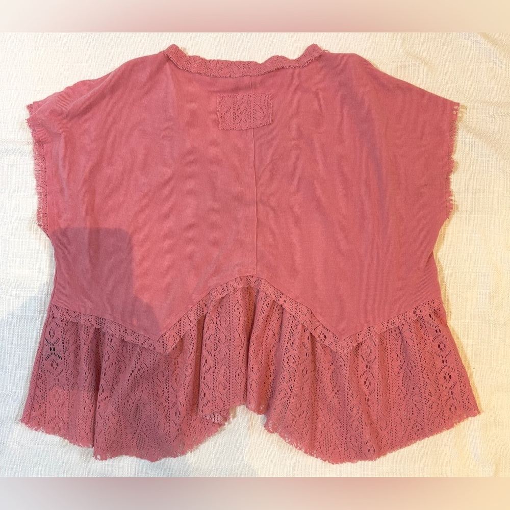POL Pink Lace Accent Top With Lace Detail Size L - Picture 2 of 7